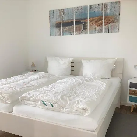 48 5 S Waterkant Apartament *